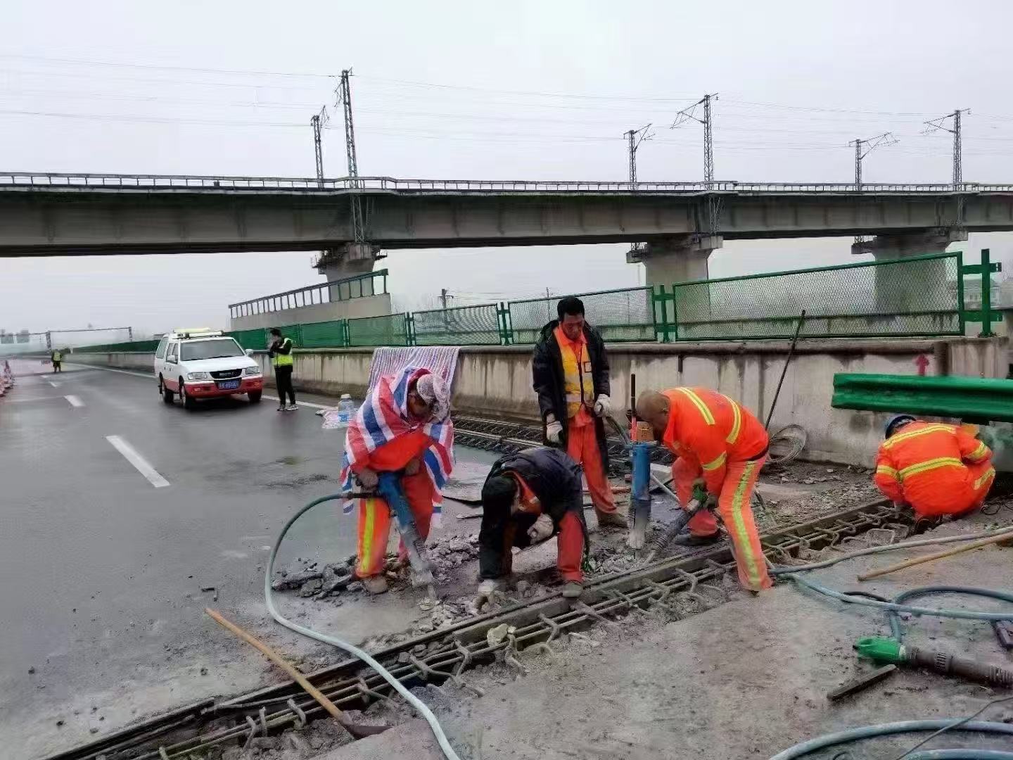 遵义桥梁伸缩缝抢修料